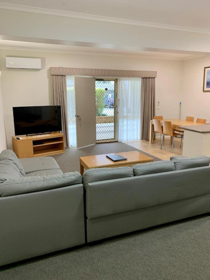 Seahorse Motel Cowes Esterno foto
